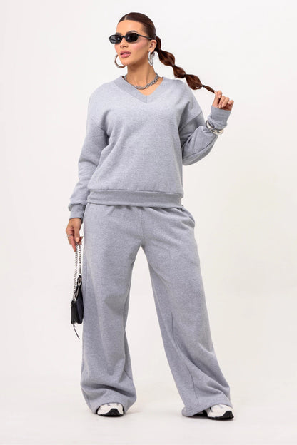 Conjunto Hailey de Moletom Decote V
