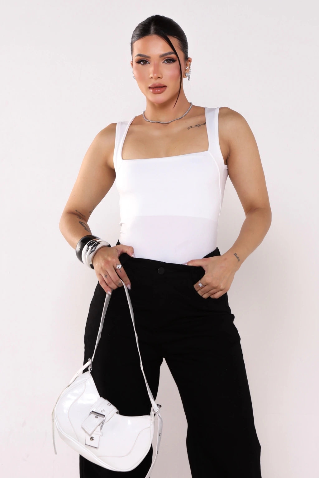 Blusa Decote Reto