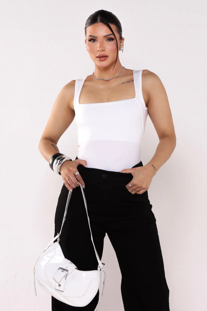 Blusa Decote Reto